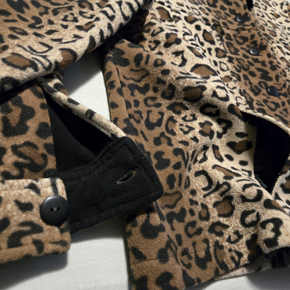 Chic Leopard Print Fleece Box Style Jacket - Picture 3 of 5